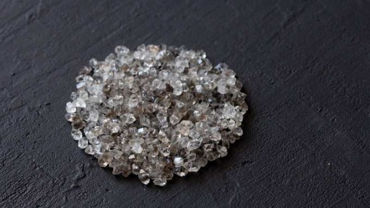 What Is The Difference Between Diamonds And Graphite?
